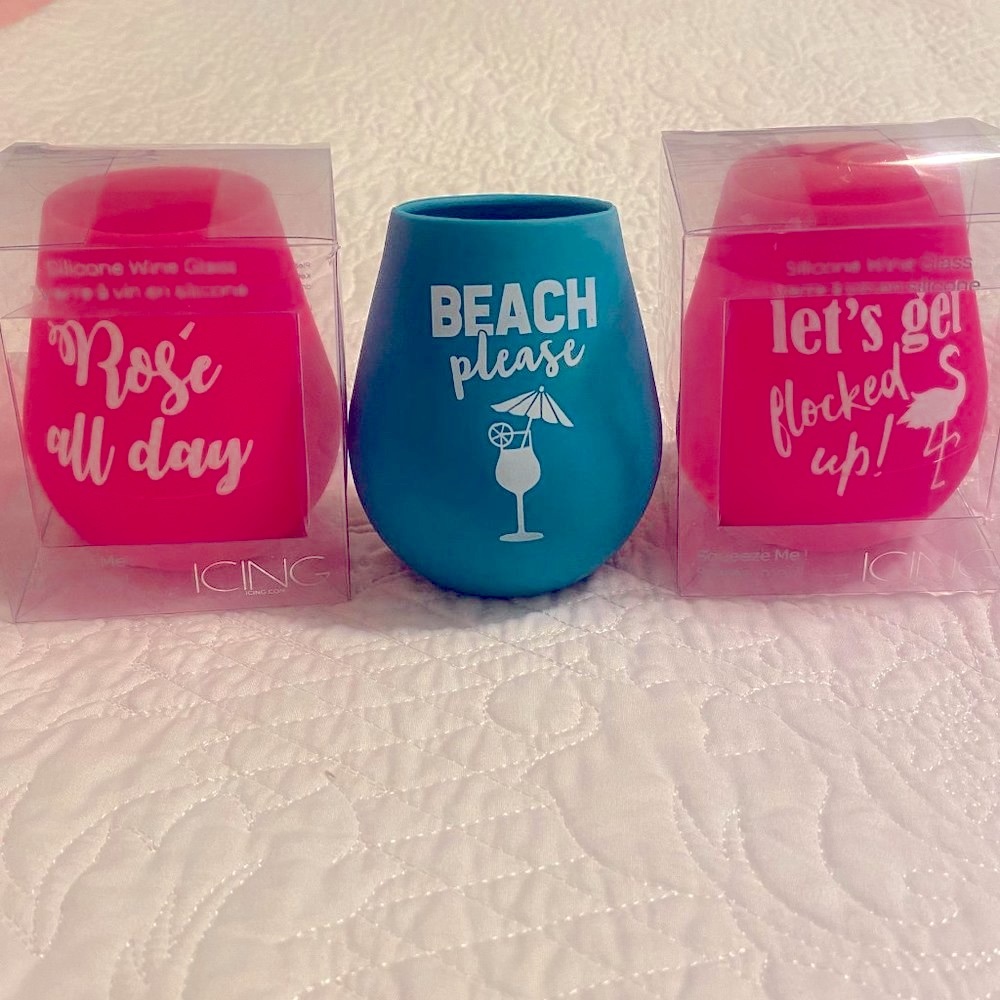 {New} 3 Silicone Wine/Cocktail Cups